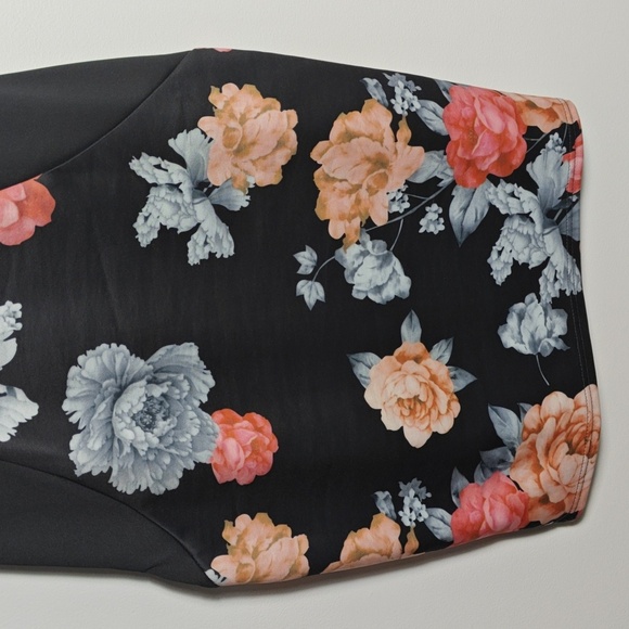 FANTAIST Floral Sleeveless Dress - Black and Multi Size Medium - Picture 11 of 16